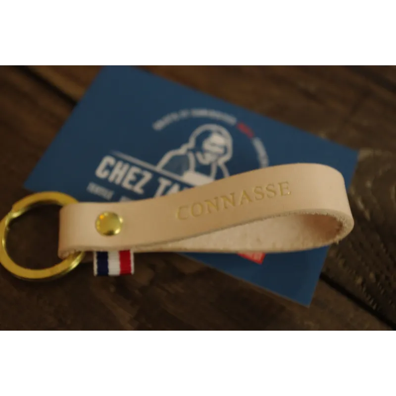 Connasse - Porte clé cuir nude - Léonny Cha